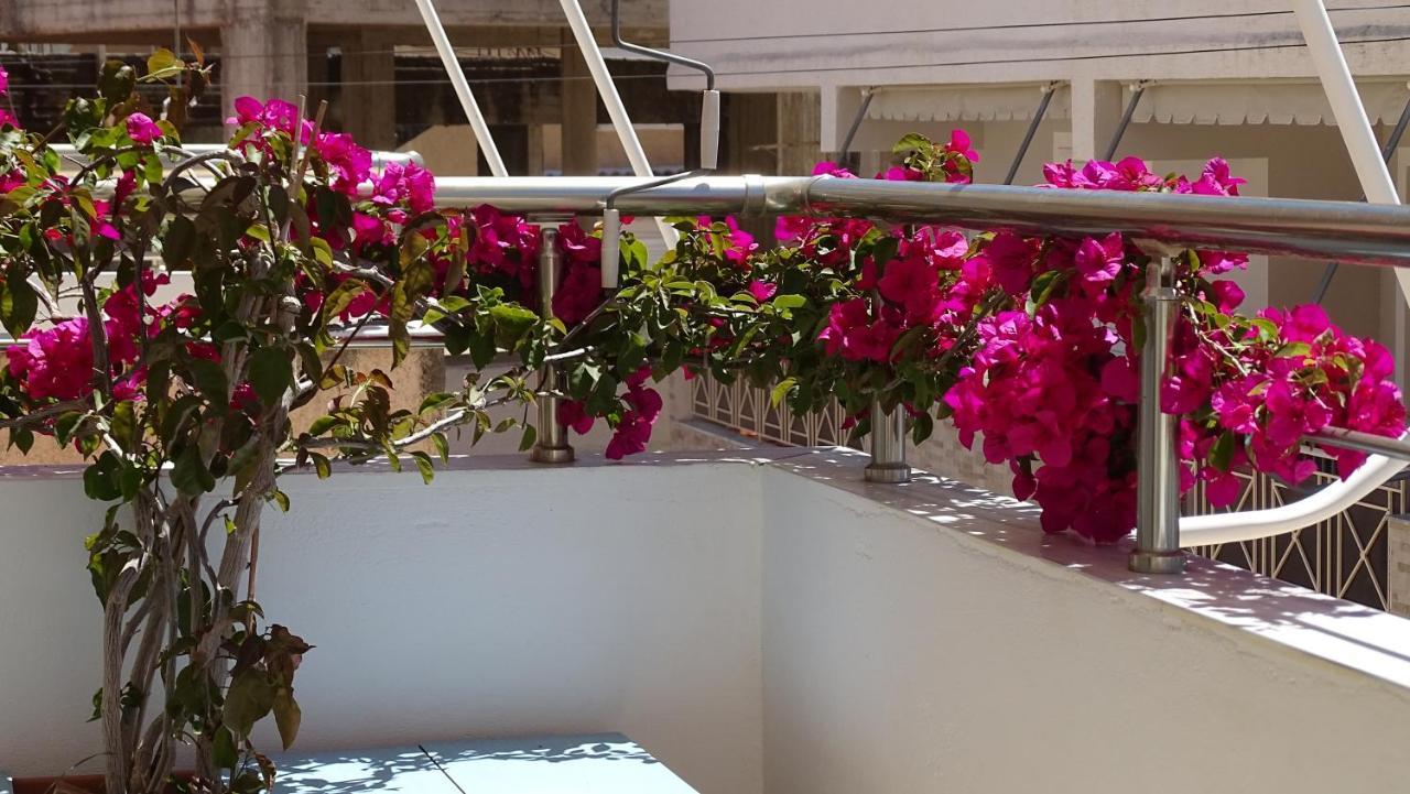 Cozy Central Apartment Ksamil Exterior photo