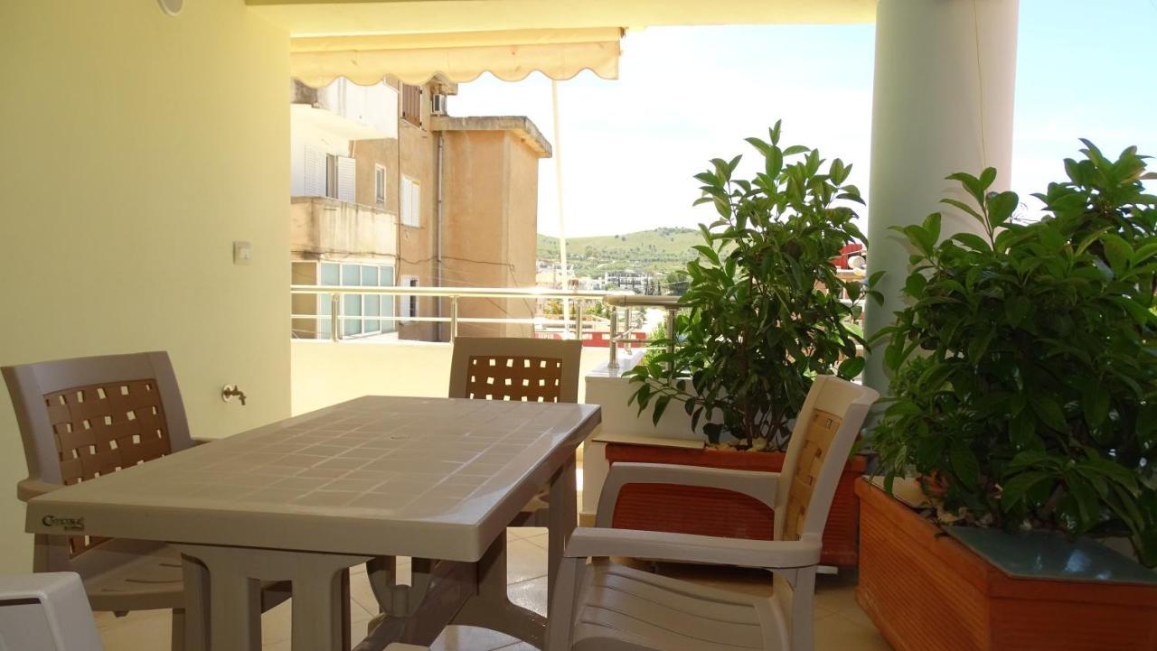 Cozy Central Apartment Ksamil Exterior photo