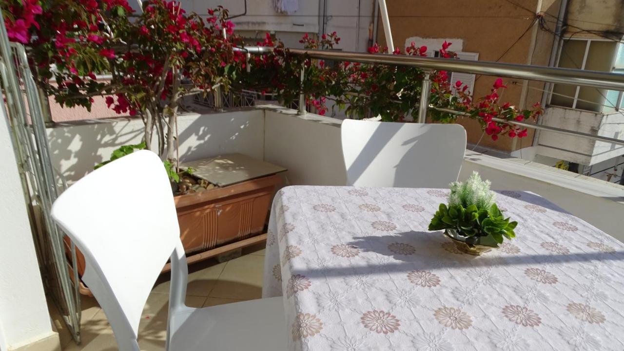 Cozy Central Apartment Ksamil Exterior photo
