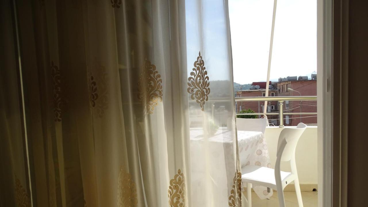 Cozy Central Apartment Ksamil Exterior photo